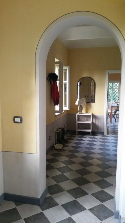 Villa Cascina Rollone à Rocchetta Tanaro Extérieur photo